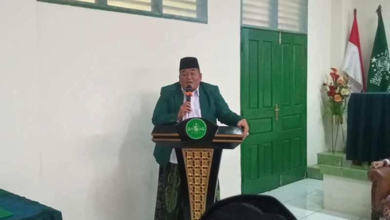 Katib Syuriyah PWNU KH Lukman Hakim Hamid dalam Konferensi Cabang (Konfercab) Pengurus Cabang Nahdlatul Ulama (PWNU) Kota Pengurus Wilayah Provinsi Lampung di Pesantren Al-Hamid, Cipayung, Pengurus Wilayah Provinsi Lampung, Ahad (14/06/2026). (foto: NU Online/Zehid)